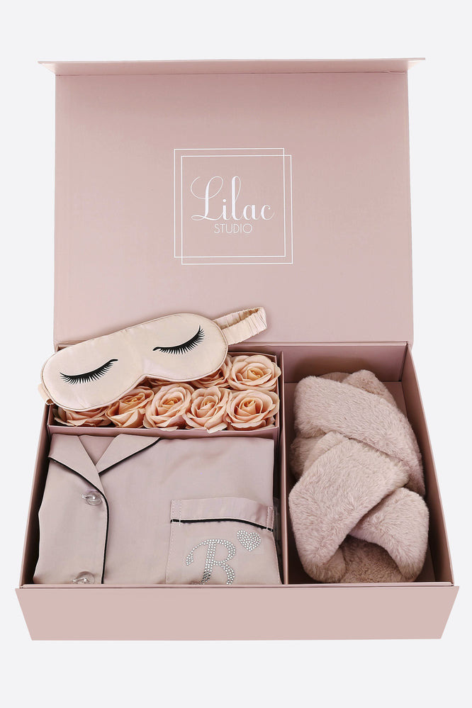 Gift Box - Daisy (with Crystal Letter)